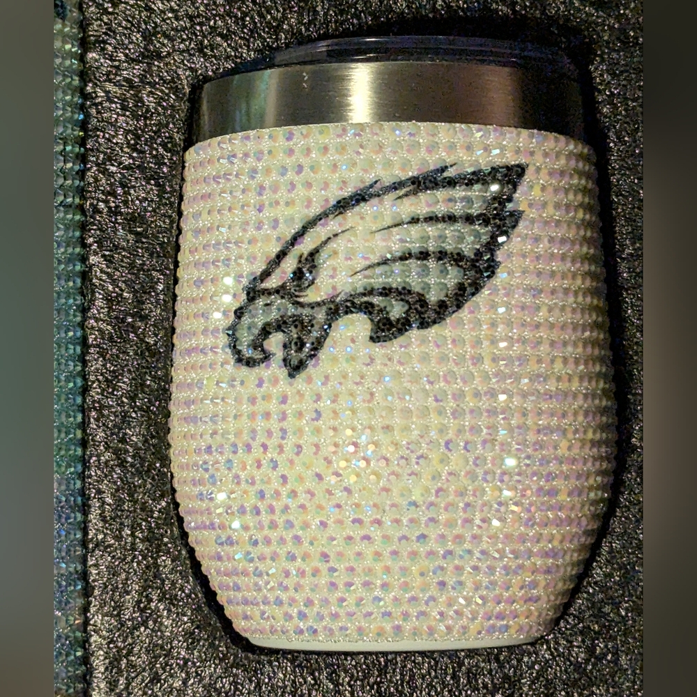 Philadelphia Eagles Blingy Wine Bottle Set with 2 Tumblers - Picture 3 of 11
